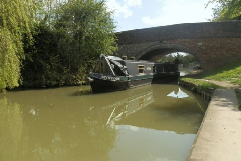 Crick Canal