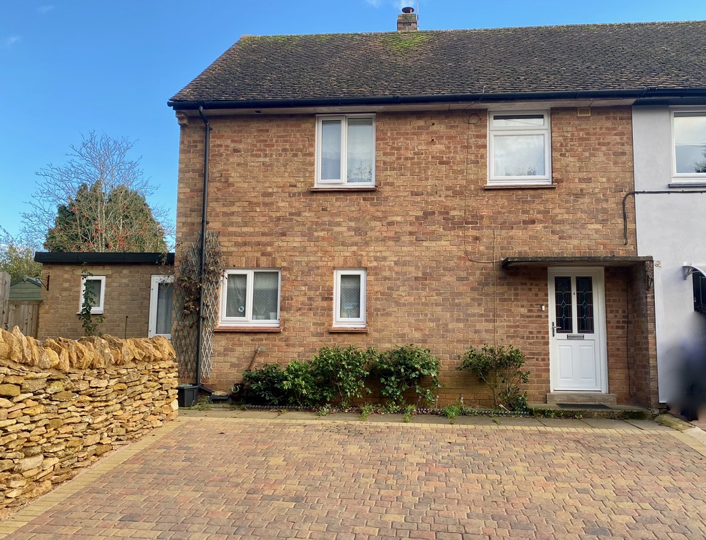 Three Bedroom House To Rent in Staverton
