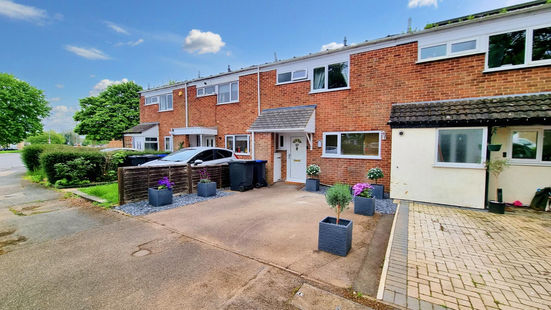 Three Bedroom Terraced Property For Sale in Daventry, Northamptonshire